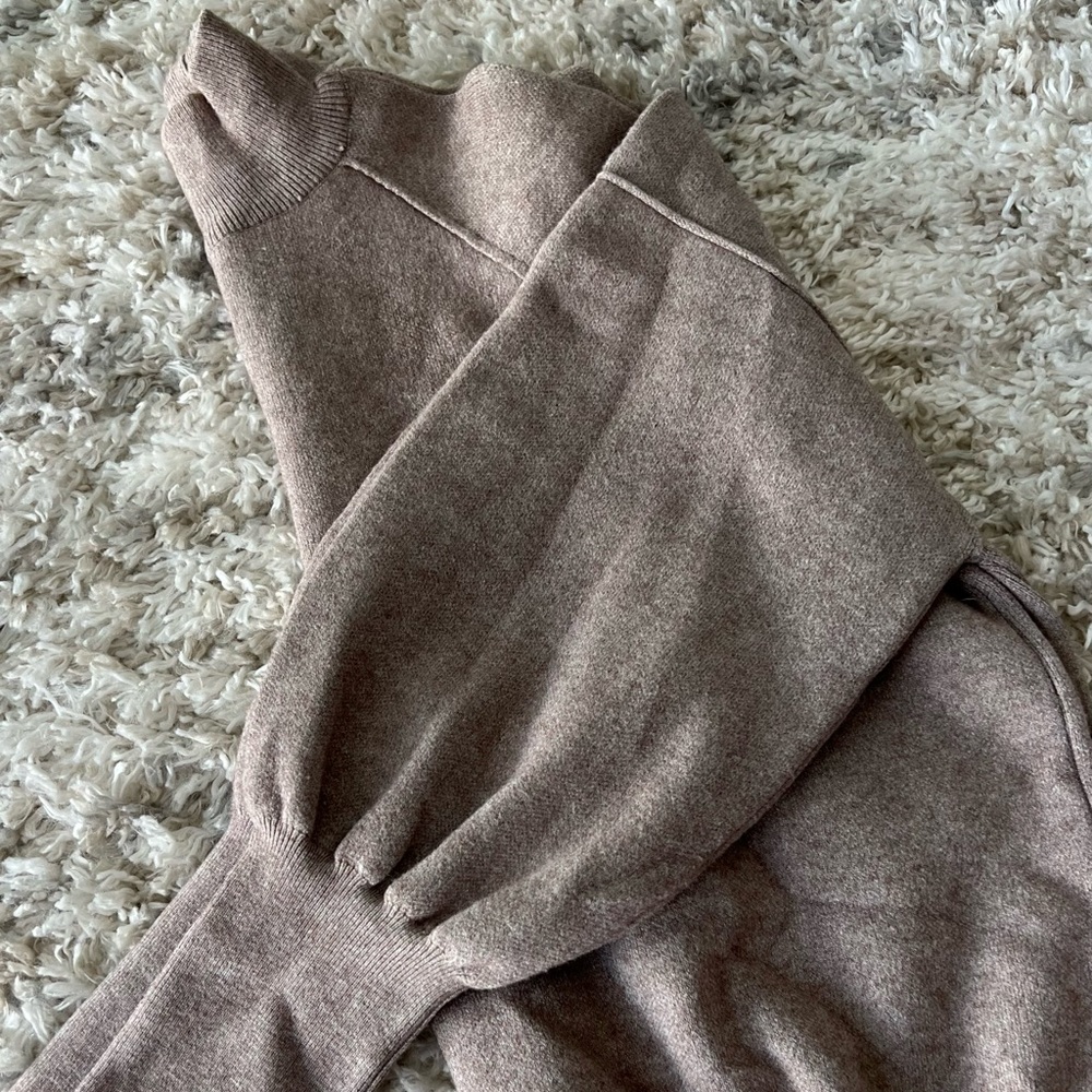 Zara Sweater w/Balloon Sleeves
